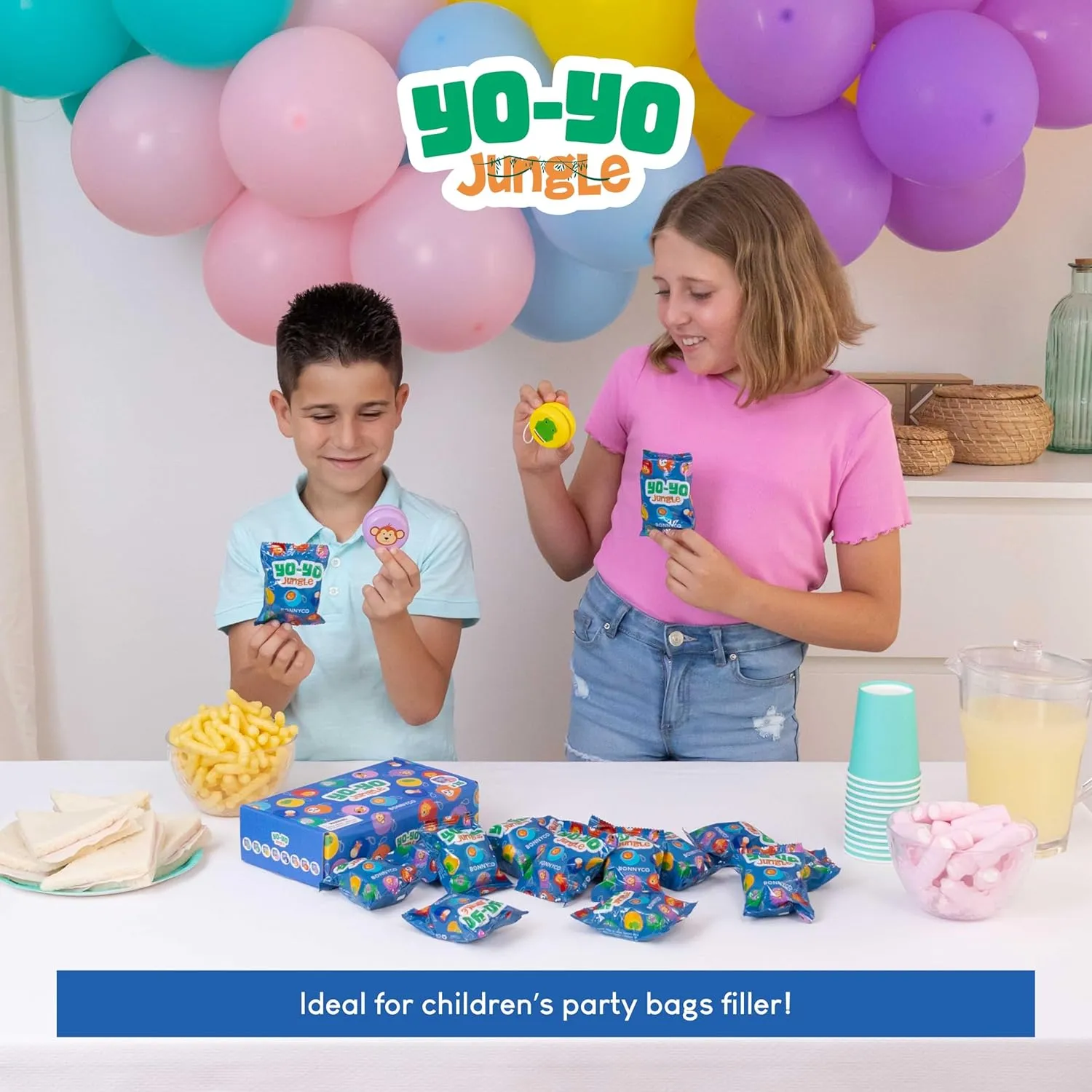 BONNYCO Yo Yo for Kids Pack 16 Jungle Animals Kids Party Favors Wooden Yoyo Bulk, Safari Goodie Bags Stuffers 3-5 4-8 | Goody Bag Stuffers Pinata Return Gifts for Birthday Party | Classroom Prizes