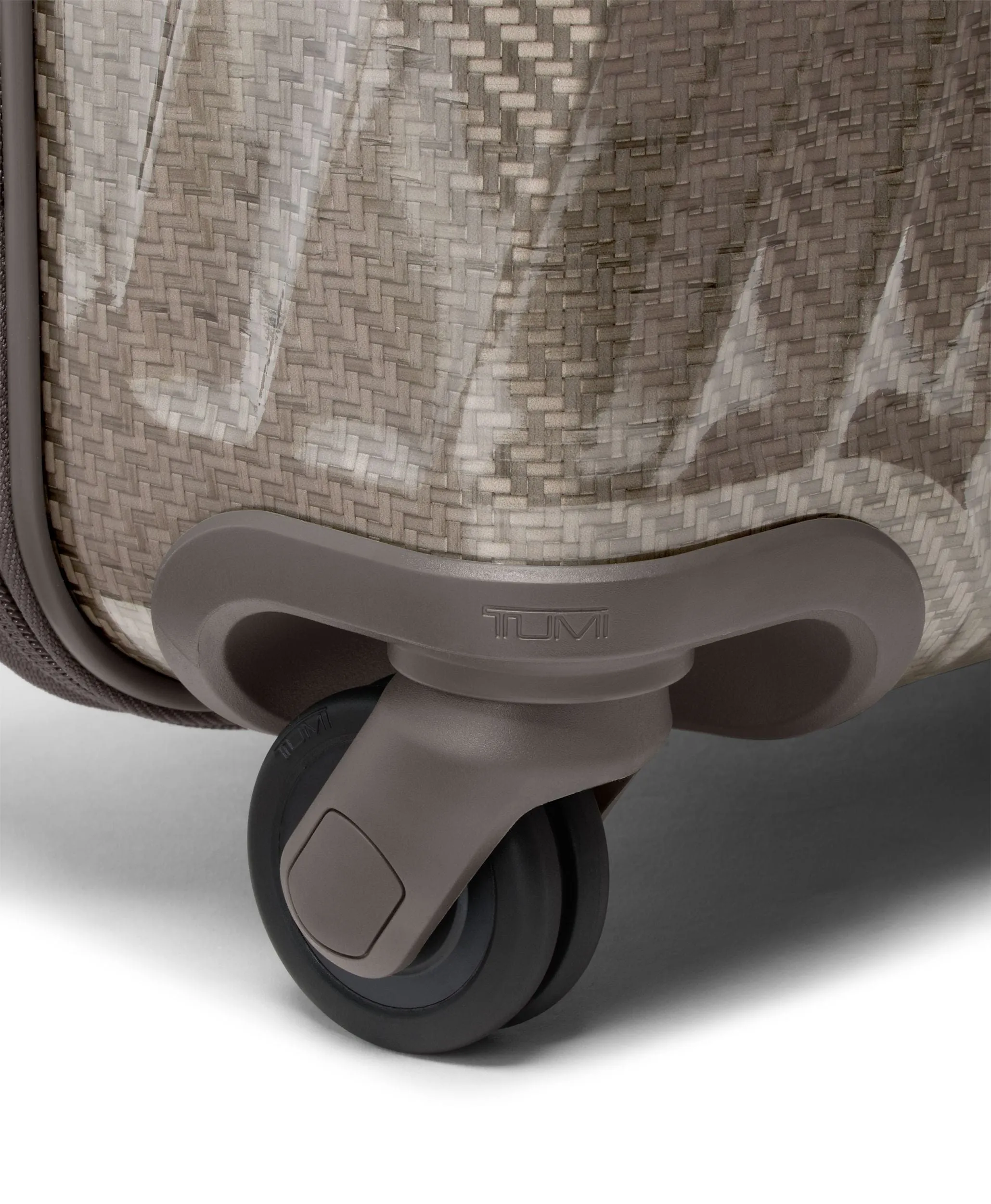 Continental 4 Wheeled Carry On