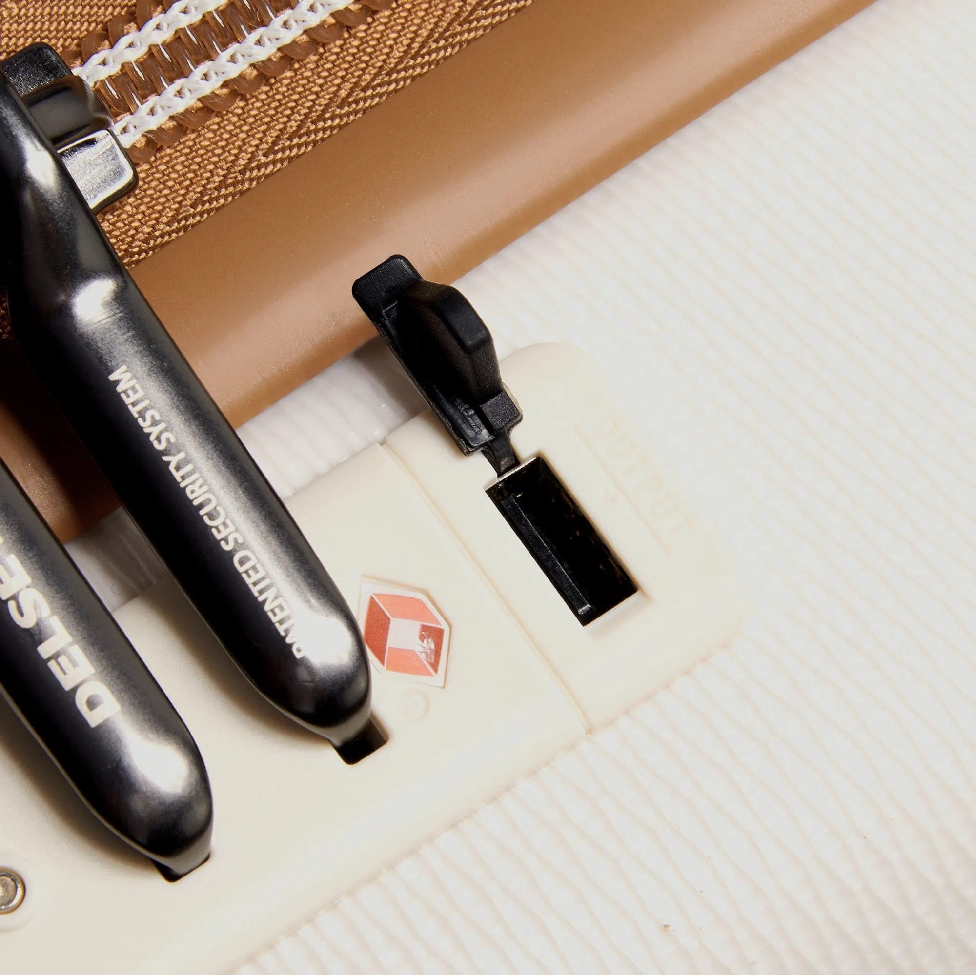 Delsey Chatelet Air 2.0 21" Carry-On Luggage