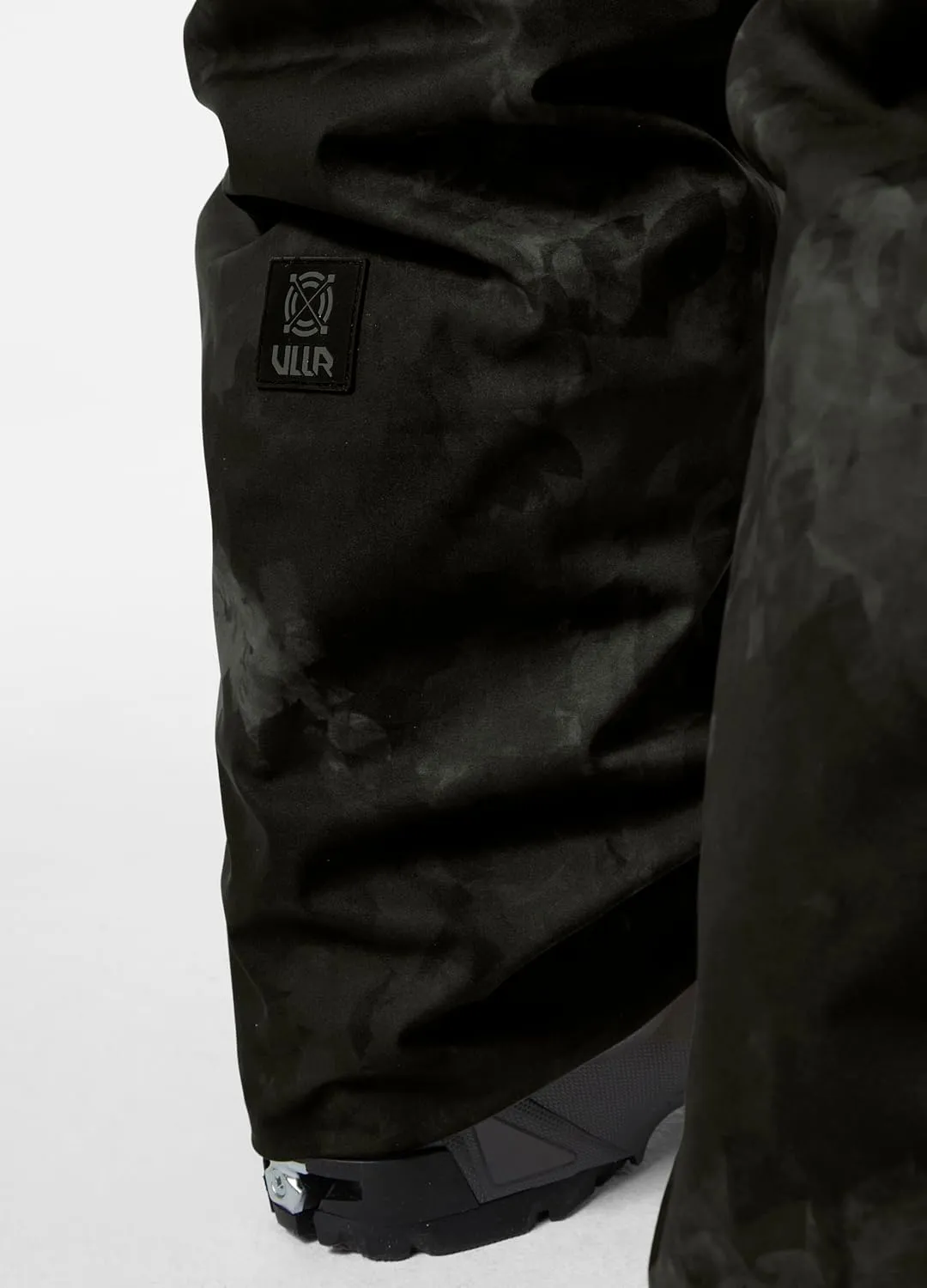 Helly-Hansen Sogn Cargo Pant for Men - Waterproof, Breathable, and Durable Outdoor Pant with Multiple Pockets