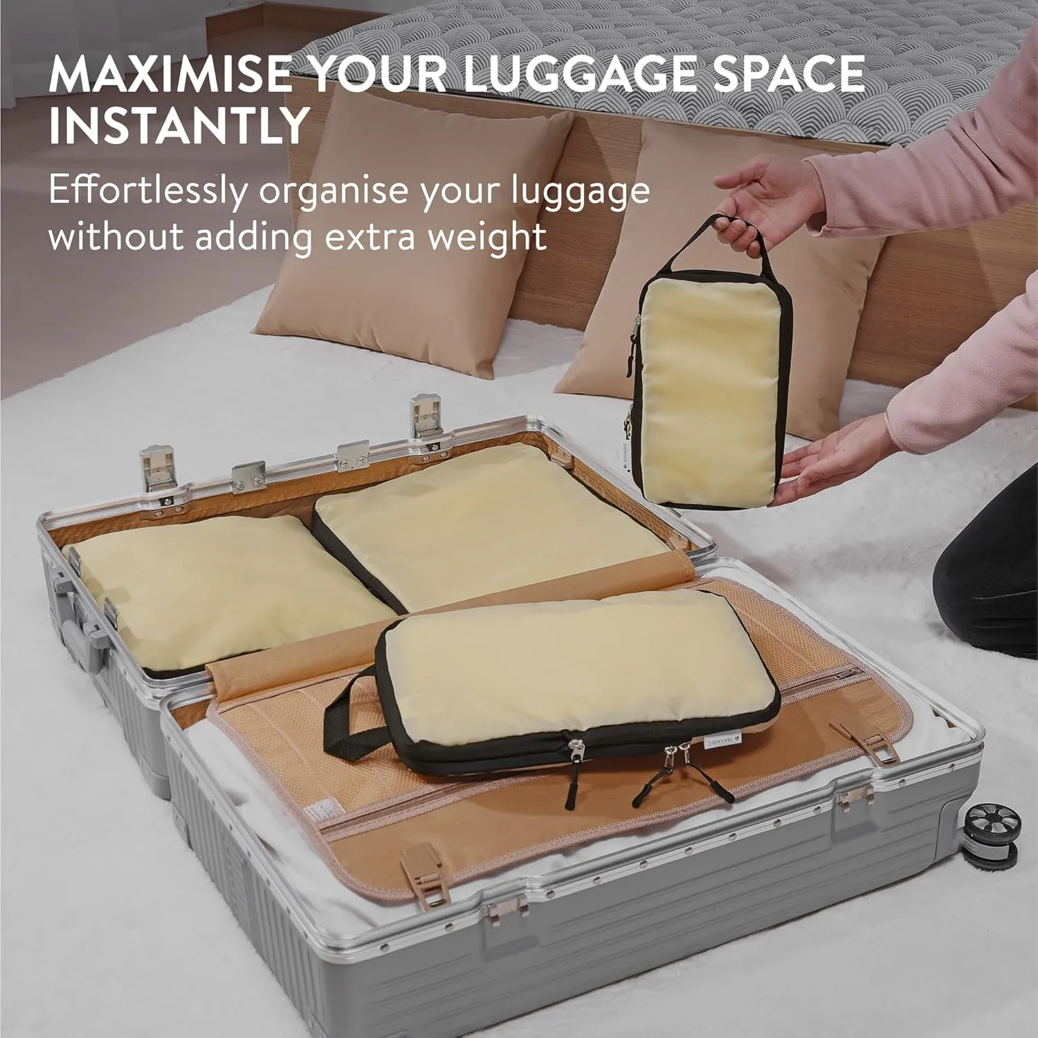 Navaris Compression Packing Cubes Set of 4 Sizes - Compressible Travel Bags for Packing - Lightweight Compression Travel Organizer - Suitcase Carry On Luggage Backpacks - Beige
