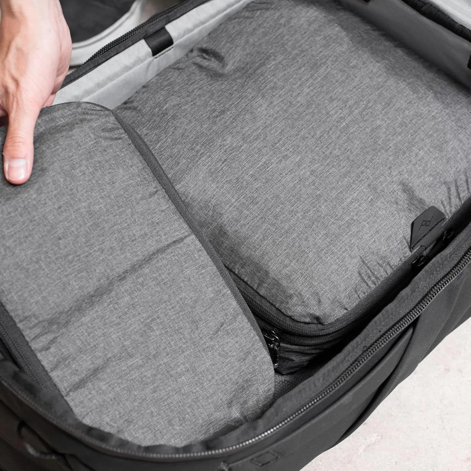 Peak Design Packing Cube Medium for Quick and Efficient Packing (Charcoal)