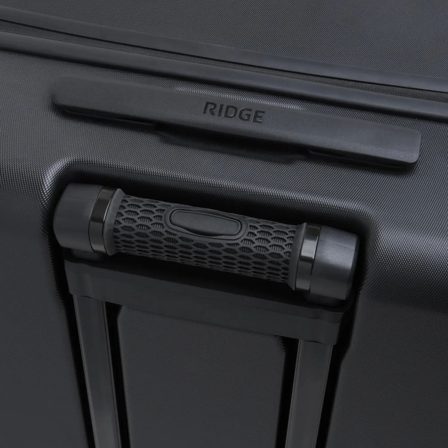 Ridge Check-In Luggage - German Makrolon Polycarbonate Shell - TSA-Approved Lock with 360° Spinner Wheels (Royal Black)