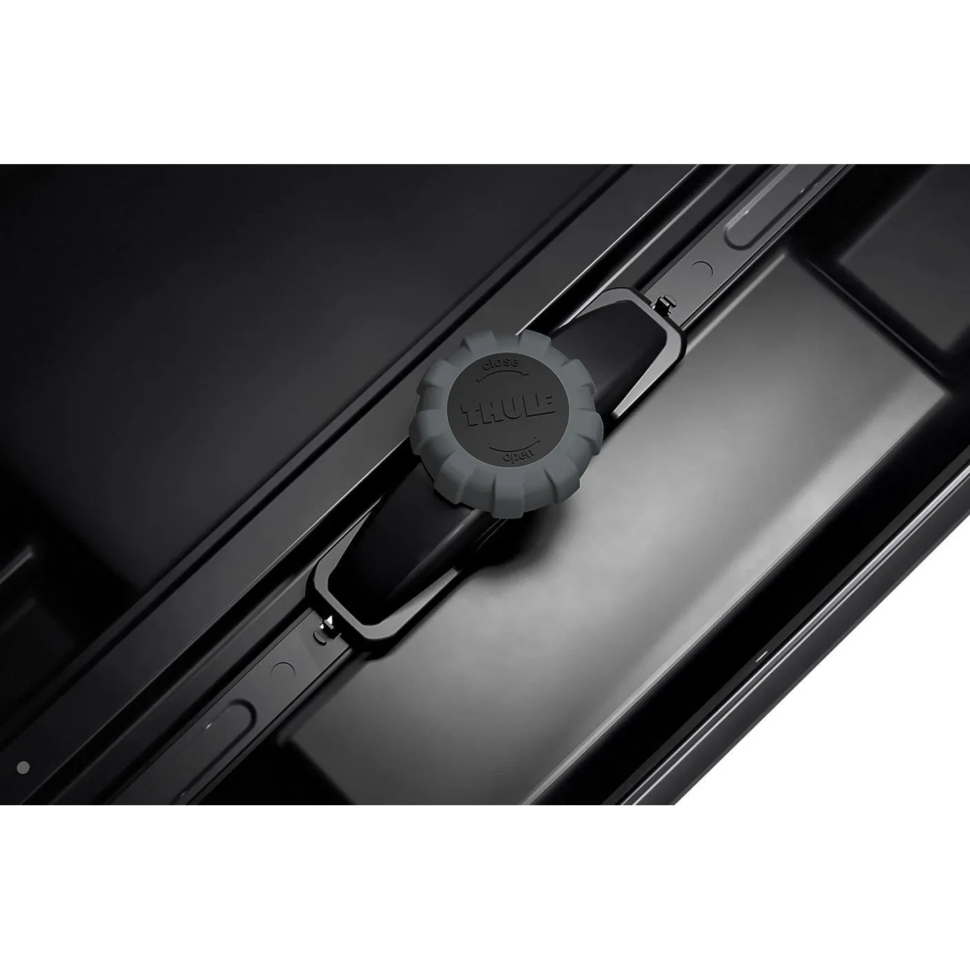 Thule Motion XT L roof box black glossy Roof box